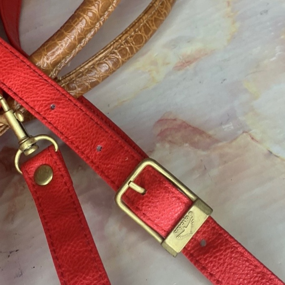 Vintage Y2K Capezio Cherry Red Large Convertible Crossbody Bag - Picture 11 of 12